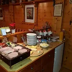 Bed & Breakfast Bergkristall Tux