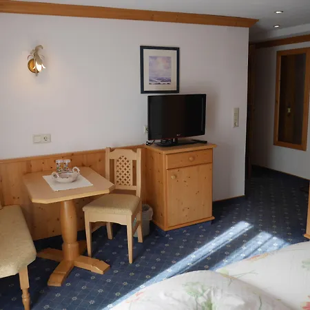 Bergkristall 3* トゥクス