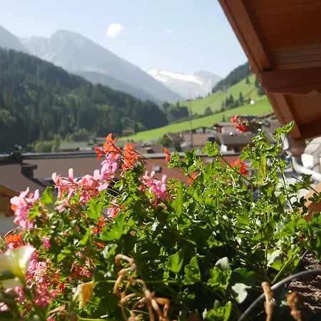 Bergkristall Bed & Breakfast Tux