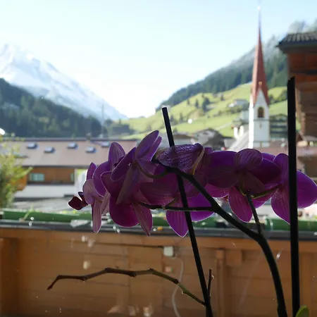 Bed & Breakfast Bergkristall 3*