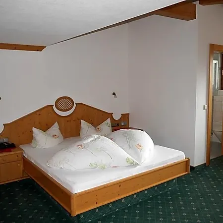 Bed & Breakfast Bergkristall 3*