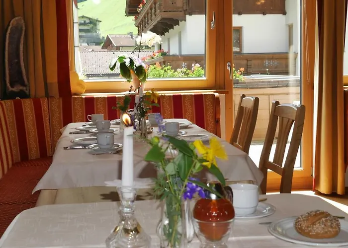 Bed & Breakfast Bergkristall Tux