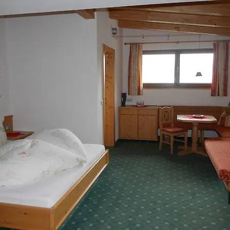 فندق مبيت وإفطار Bergkristall 2*